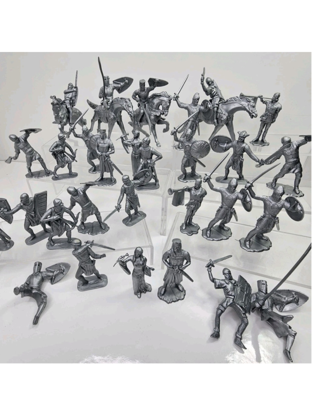 33pcs Recast Plastic Medieval Knights Toy Soldiers, Horses Riders Silver Vintage